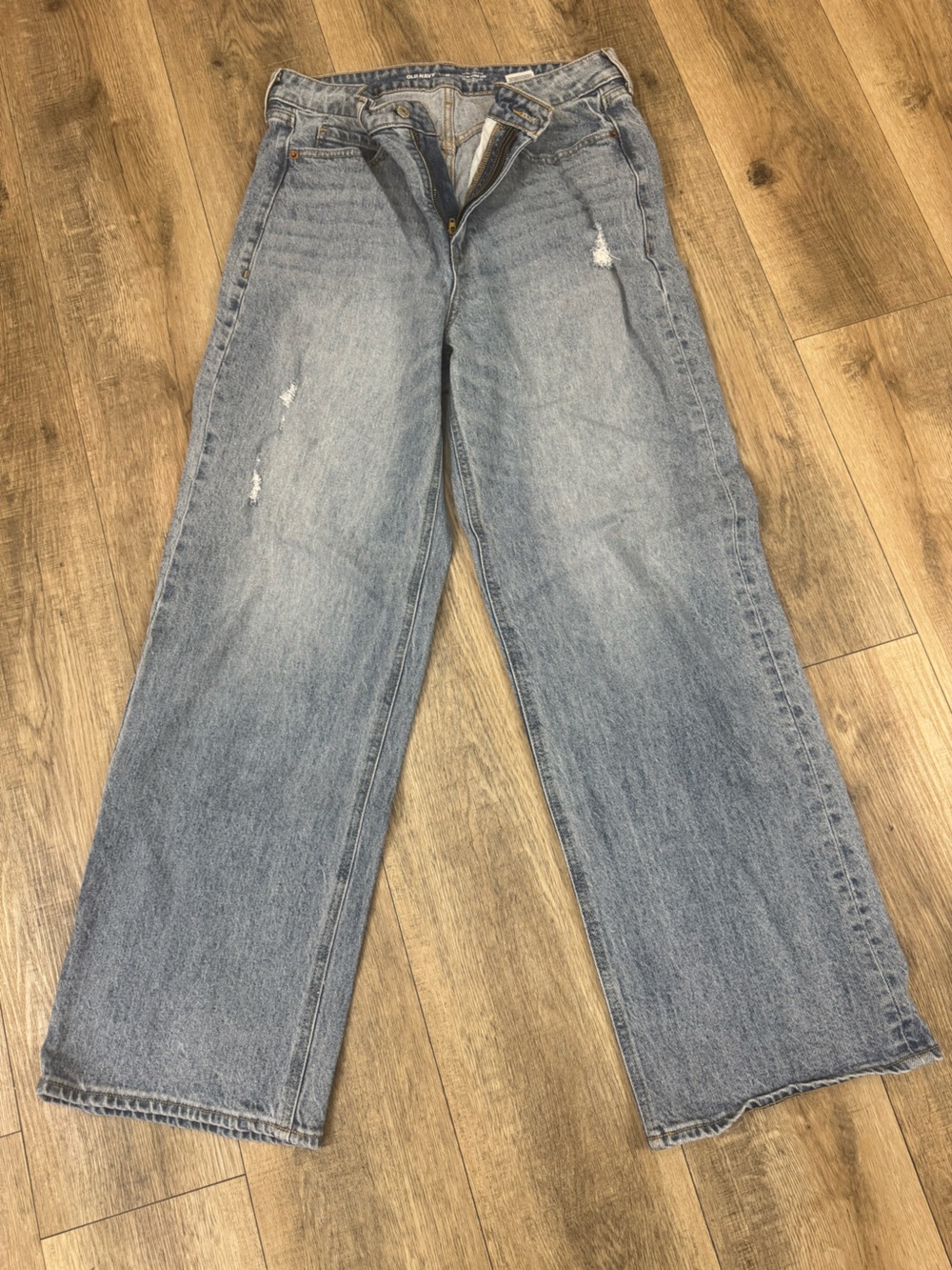 Old Navy Sky High Distressed Light Blue Women’s Wide-Leg Jeans